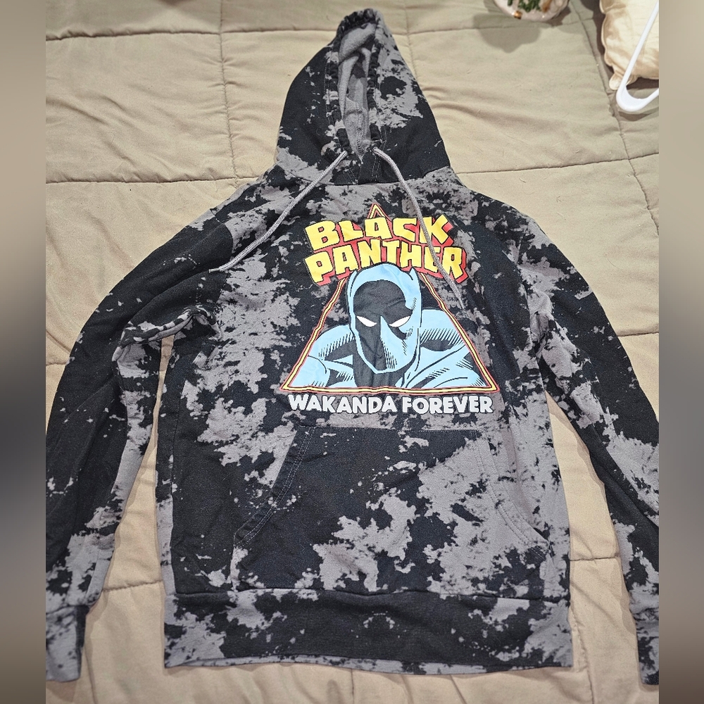 Marvel Black Panther Wakanda Forever Collector Hoodie Men